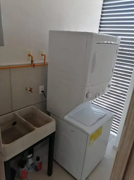 Atemajac Apartment 1Parking/2Br/2Ba グアダラハラ